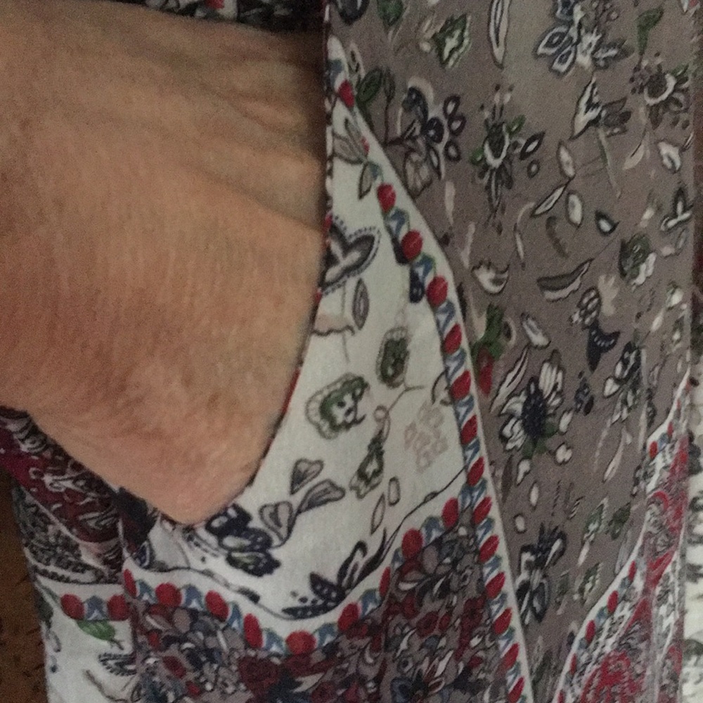 Dress - Picture 8 of 8